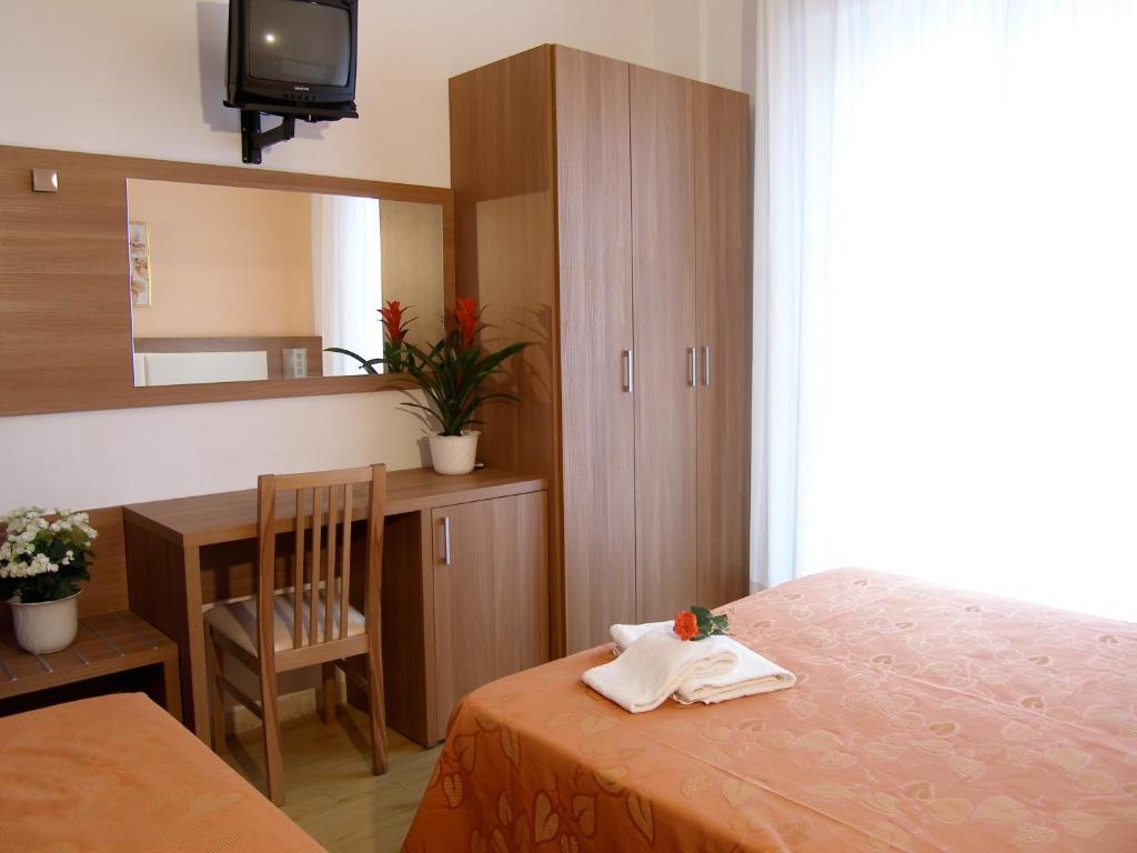 Sara Hotel 3*